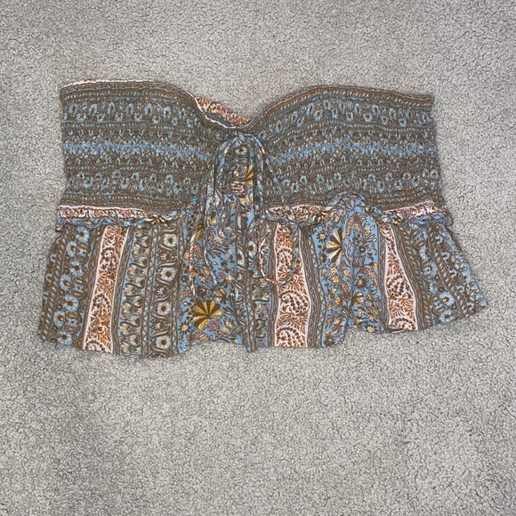 AE Smocked Peplum Tube Top! - Picture 5 of 9